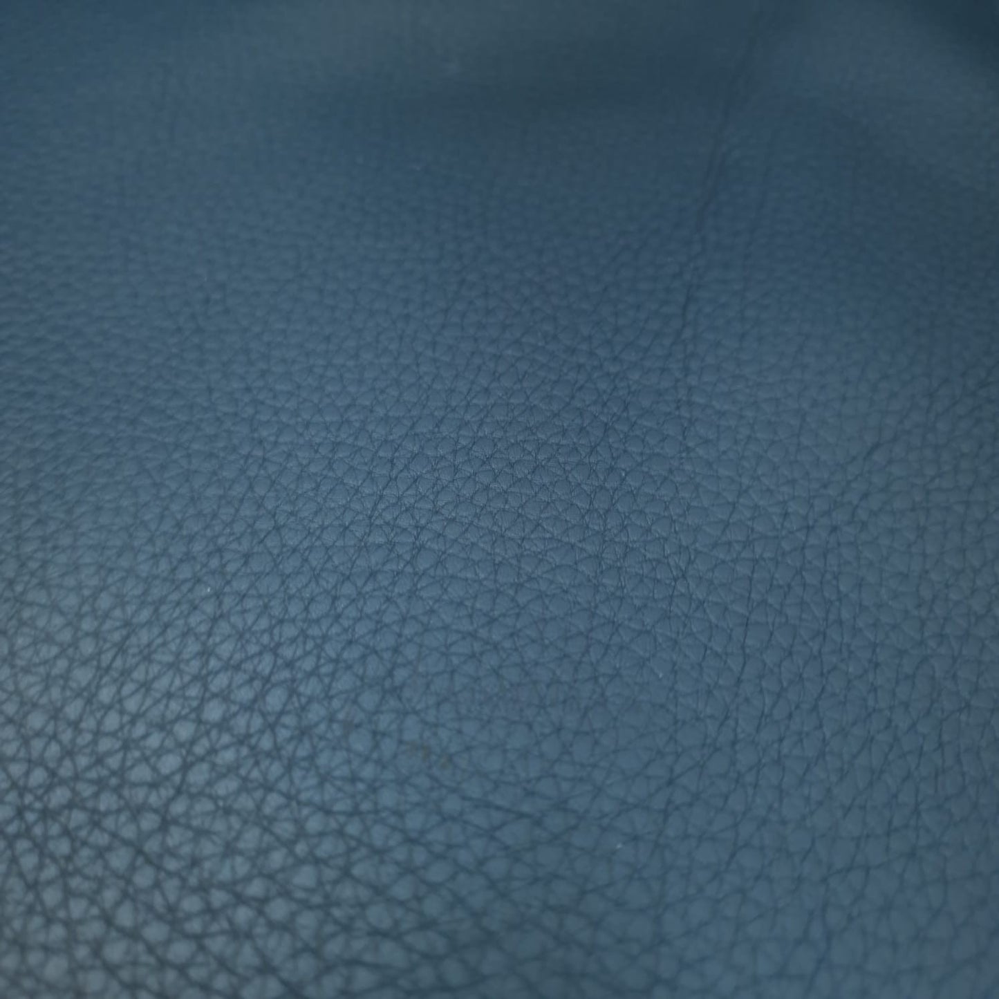 {{ product_title }} – {{ product_type }} von JS Furniture, Designer-Möbel gebraucht.