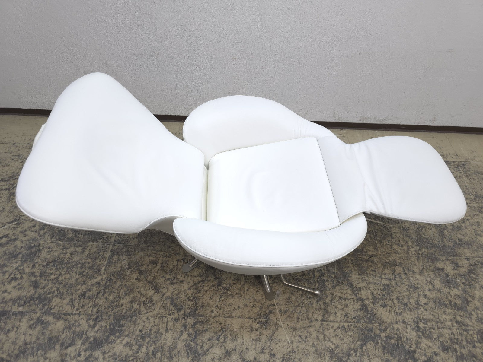 Cassina Dodo Ledersessel Weiß Designer Relaxsessel-Cassina-JSFurniture