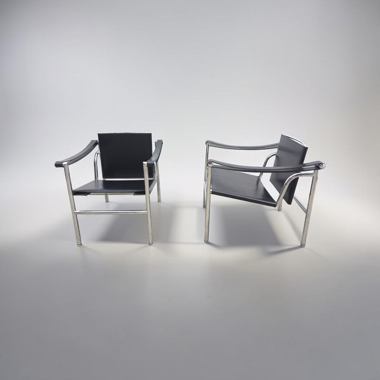 Cassina LC1 Sessel Set Le Corbusier Leder Schwarz-Cassina-JSFurniture