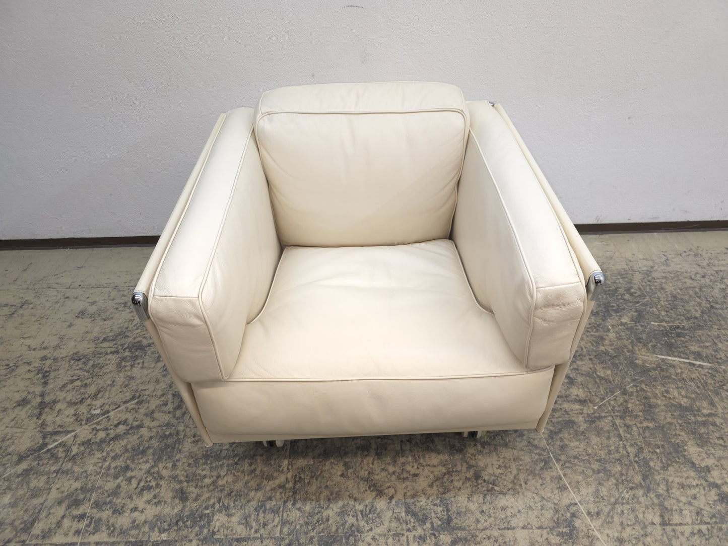 Poltrona Frau Twice Sessel Beige Ledersessel Designer Sessel-Poltrona Frau-JSFurniture