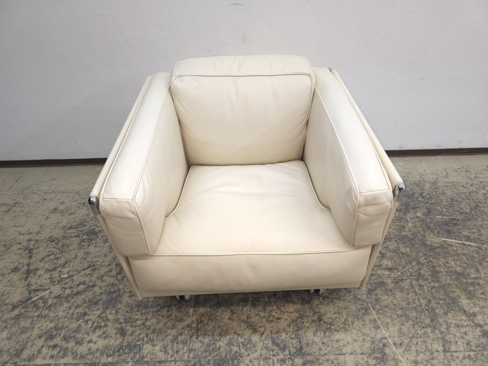 Poltrona Frau Twice Sessel Beige Ledersessel Designer Sessel-Poltrona Frau-JSFurniture
