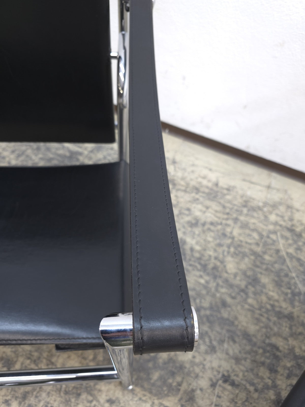 Cassina LC1 Sessel Set Le Corbusier Leder Schwarz-Cassina-JSFurniture