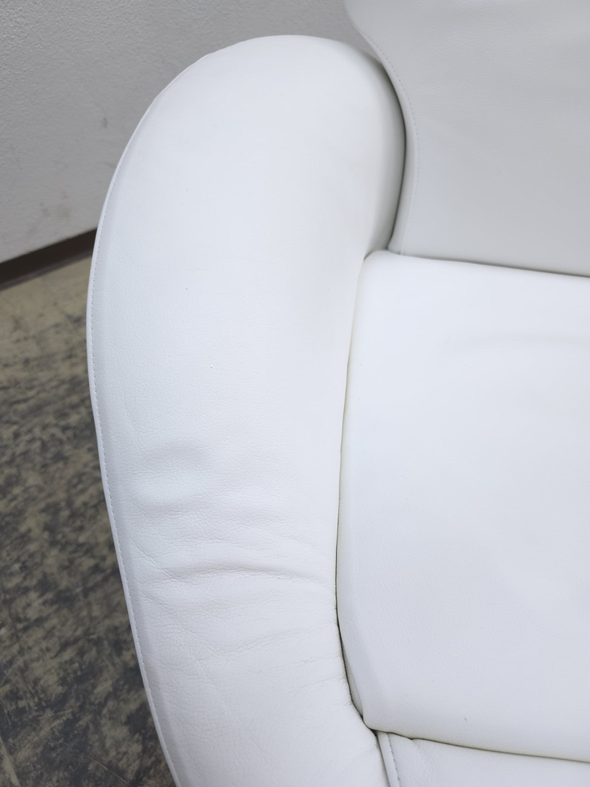 Cassina Dodo Ledersessel Weiß Designer Relaxsessel-Cassina-JSFurniture
