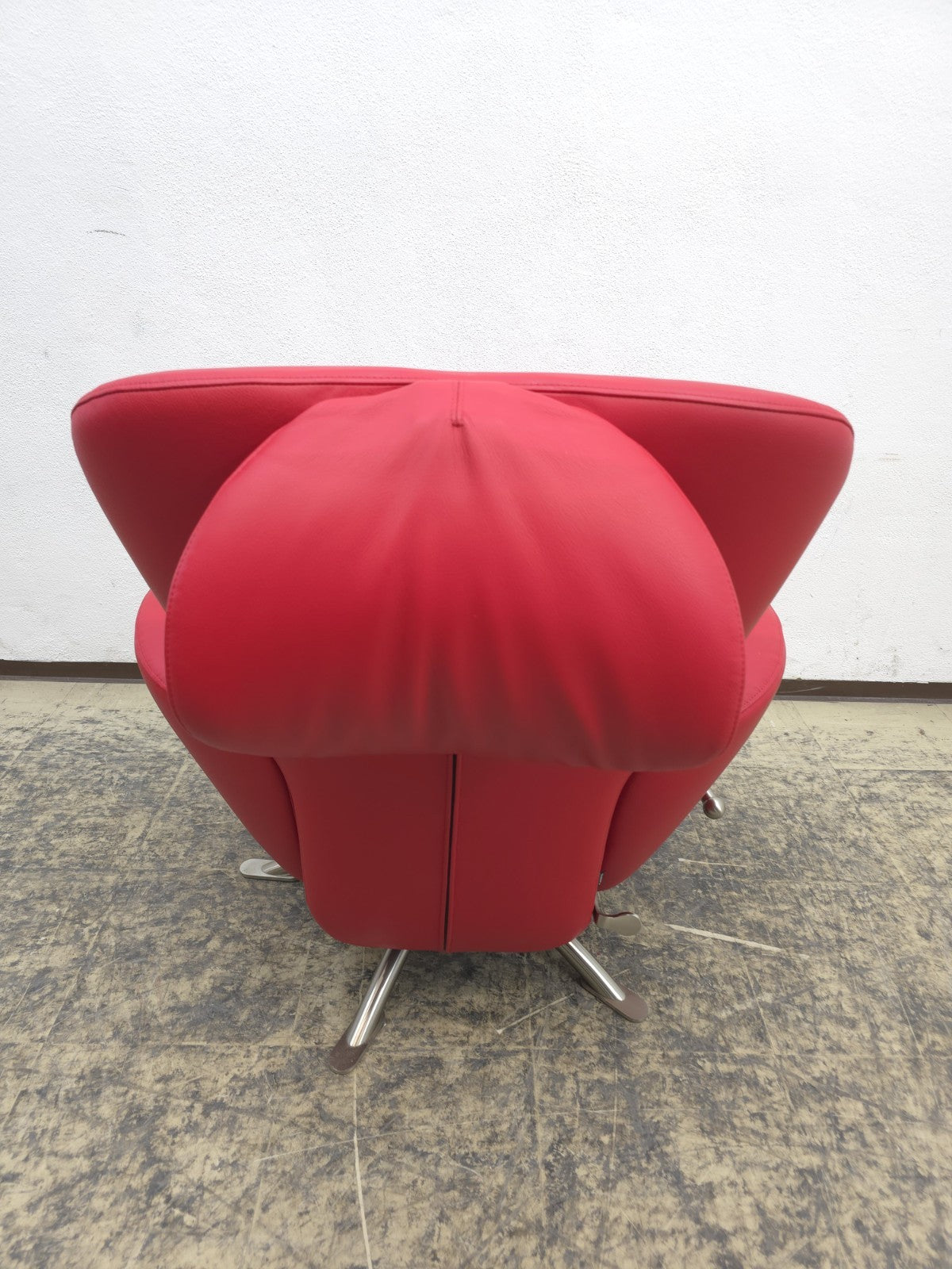 Cassina Dodo Sessel Designersessel Ledersessel Drehsessel Neuwertig Ausstellung-Cassina-JSFurniture