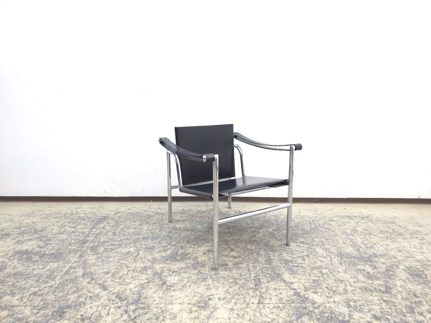 Cassina LC1 Sessel Le Corbusier Leder Schwarz-Cassina-JSFurniture