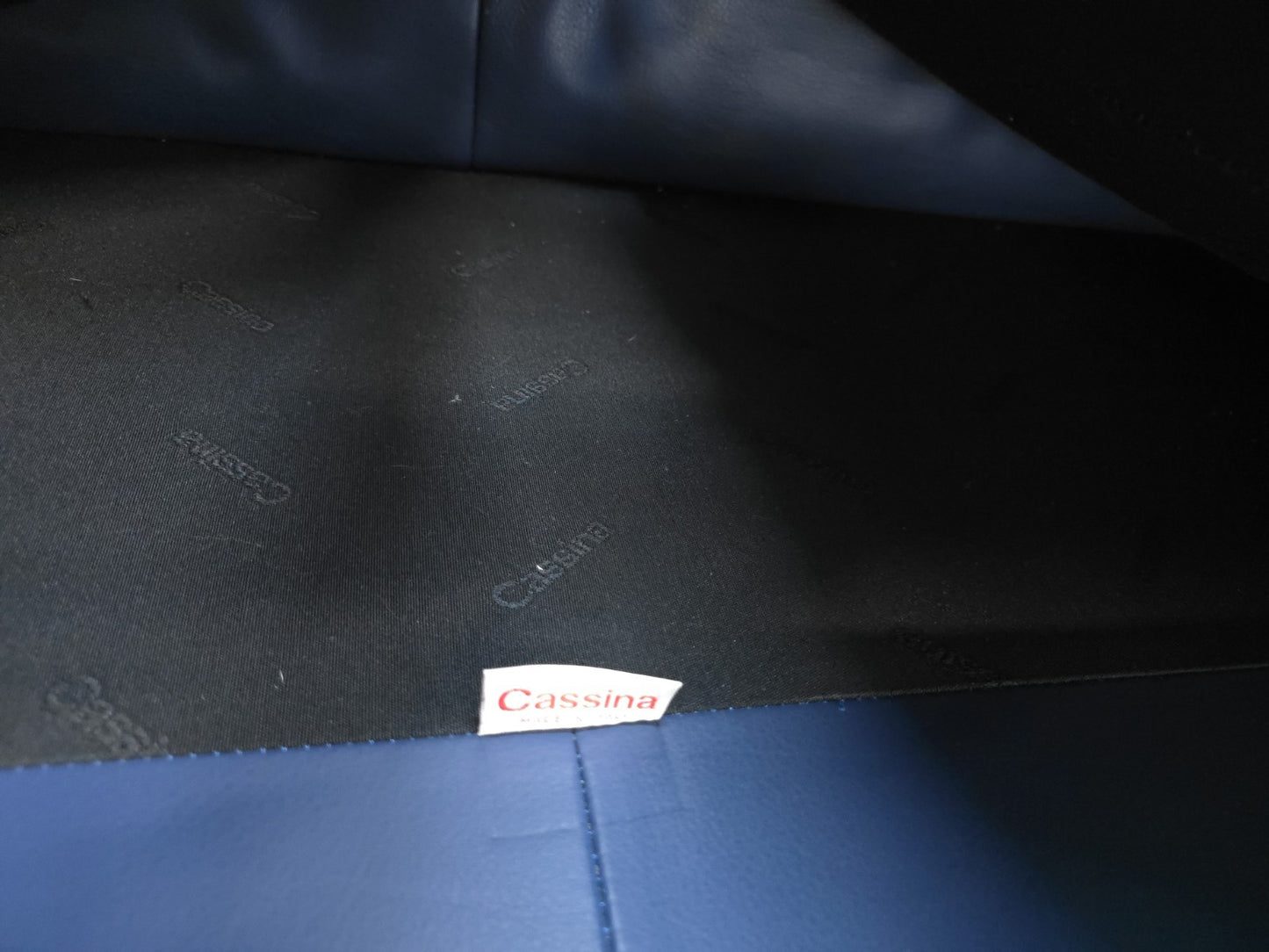 Cassina Maralunga Zweisitzer Designersofa Ledersofa Couch Ledercouch Blau Sofa-Cassina-JSFurniture