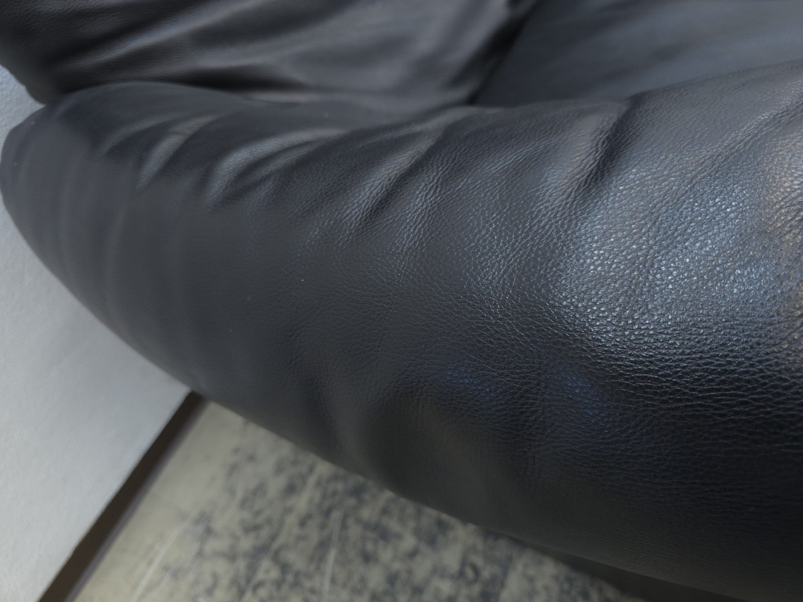 Cassina Maralunga Zweisitzer Designersofa Ledersofa Couch Ledercouch schwarz-Cassina-JSFurniture