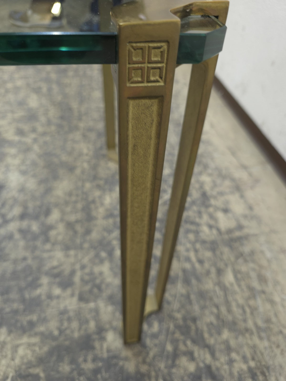 8909639
