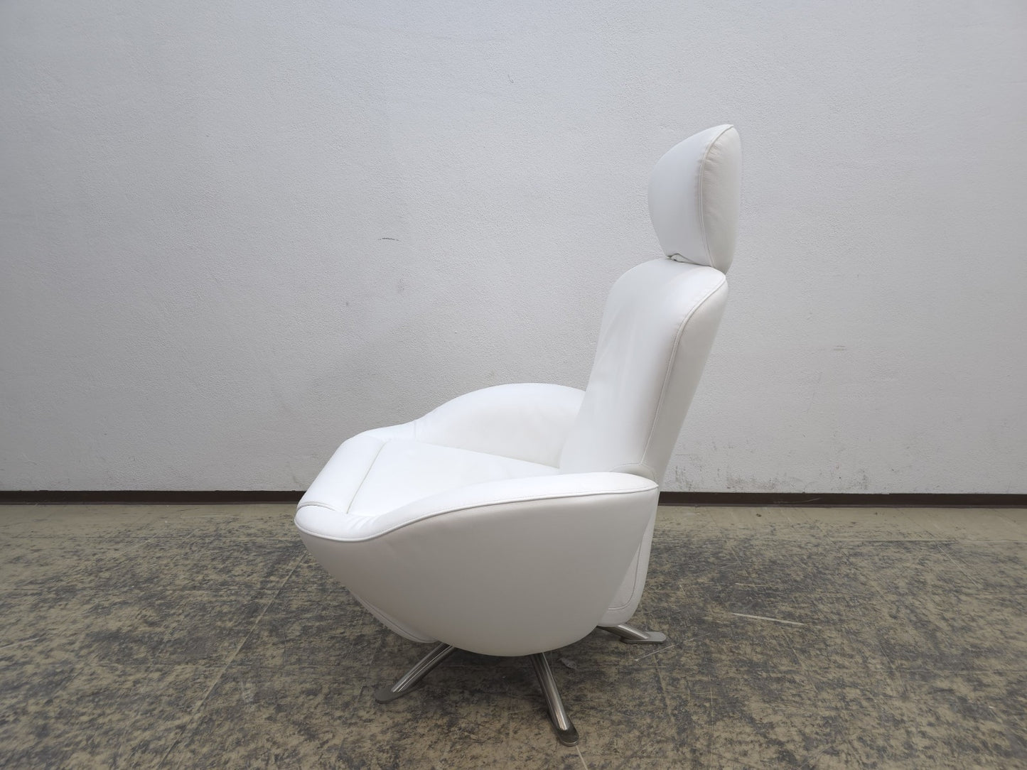Cassina Dodo Ledersessel Weiß Designer Relaxsessel-Cassina-JSFurniture