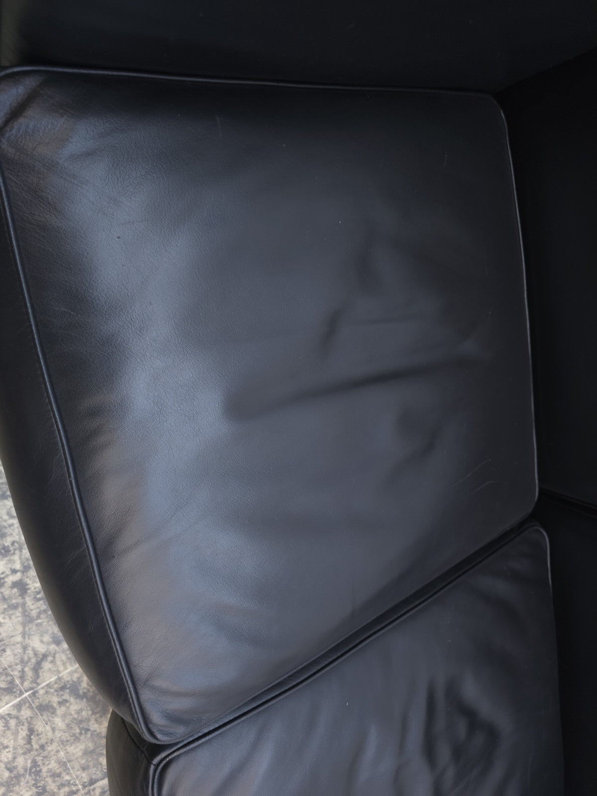 Cassina Le Corbusier lc2 Garnitur Set Dreisitzer Zweisitzer-Cassina-JSFurniture