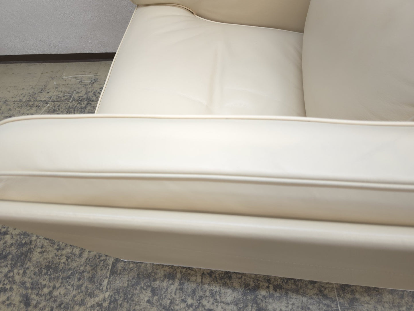 Poltrona Frau Twice Sessel Beige Ledersessel Designer Sessel-Poltrona Frau-JSFurniture
