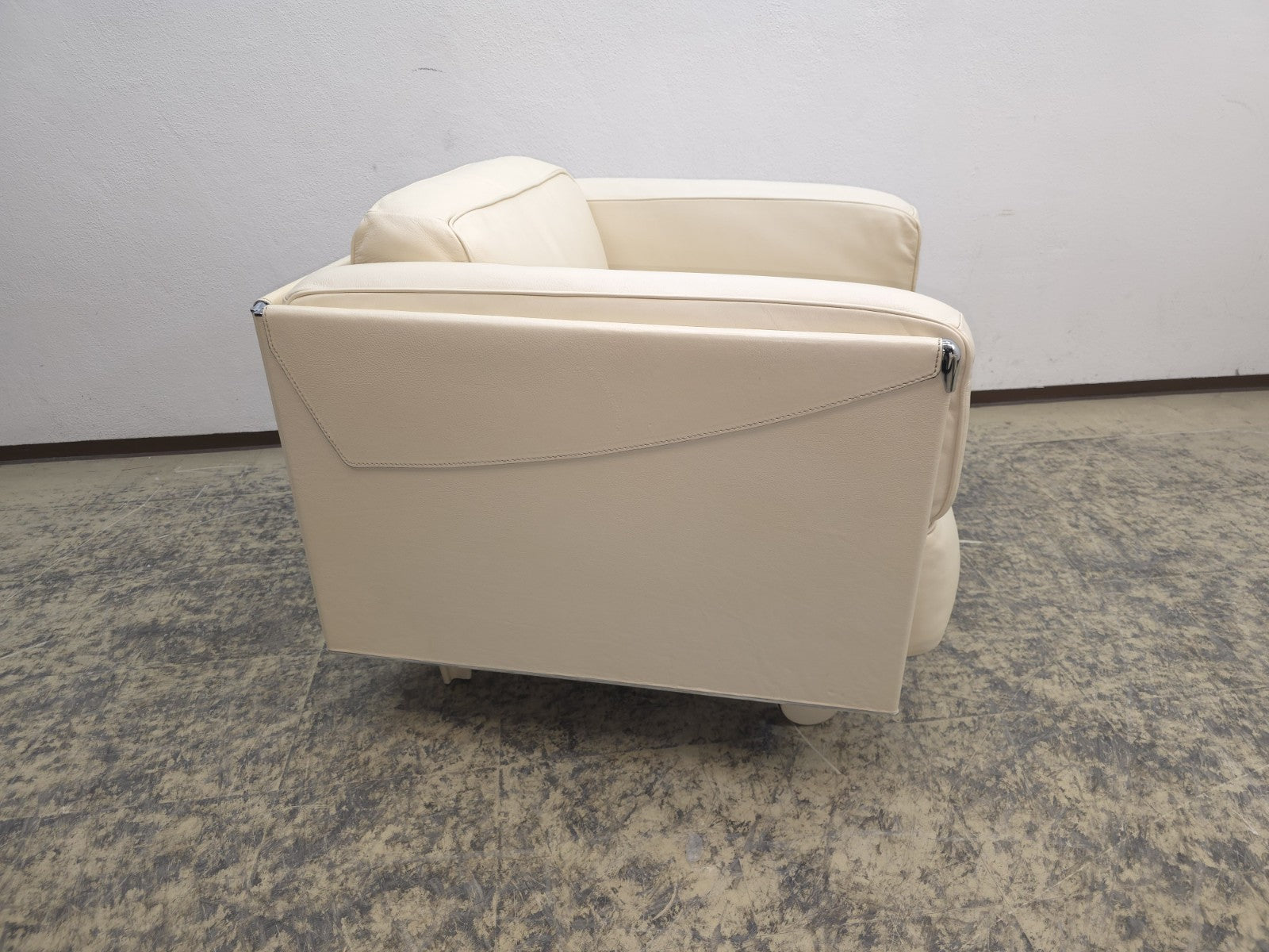Poltrona Frau Twice Sessel Beige Ledersessel Designer Sessel-Poltrona Frau-JSFurniture