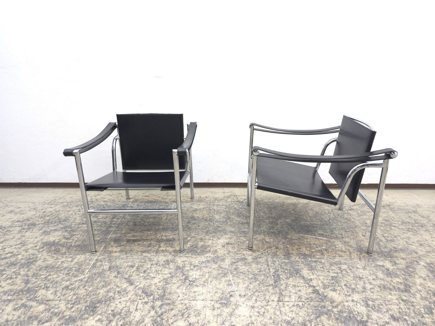 Cassina LC1 Sessel Set Le Corbusier Leder Schwarz-Cassina-JSFurniture