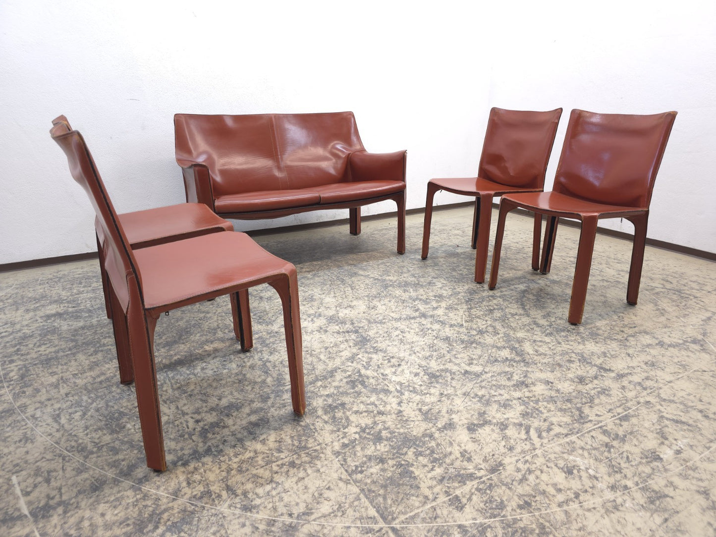 Cassina Cab Set 4 Stühle + Sofa Leder Cognac-Cassina-JSFurniture