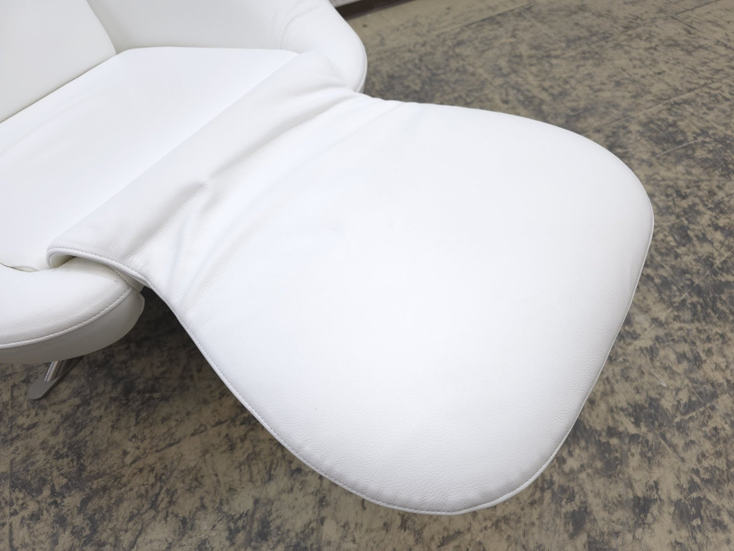 Cassina Dodo Ledersessel Weiß Designer Relaxsessel-Cassina-JSFurniture