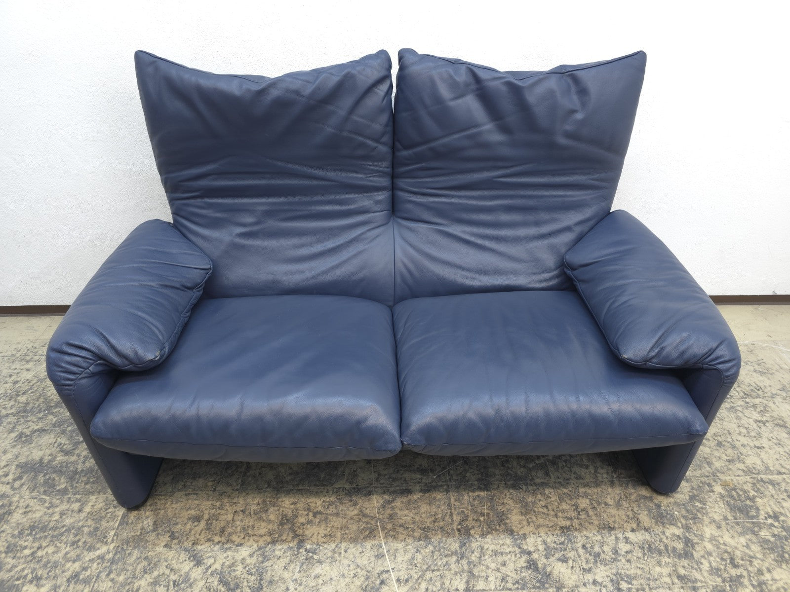 Cassina Maralunga Zweisitzer Designersofa Ledersofa Couch Ledercouch Blau Sofa-Cassina-JSFurniture