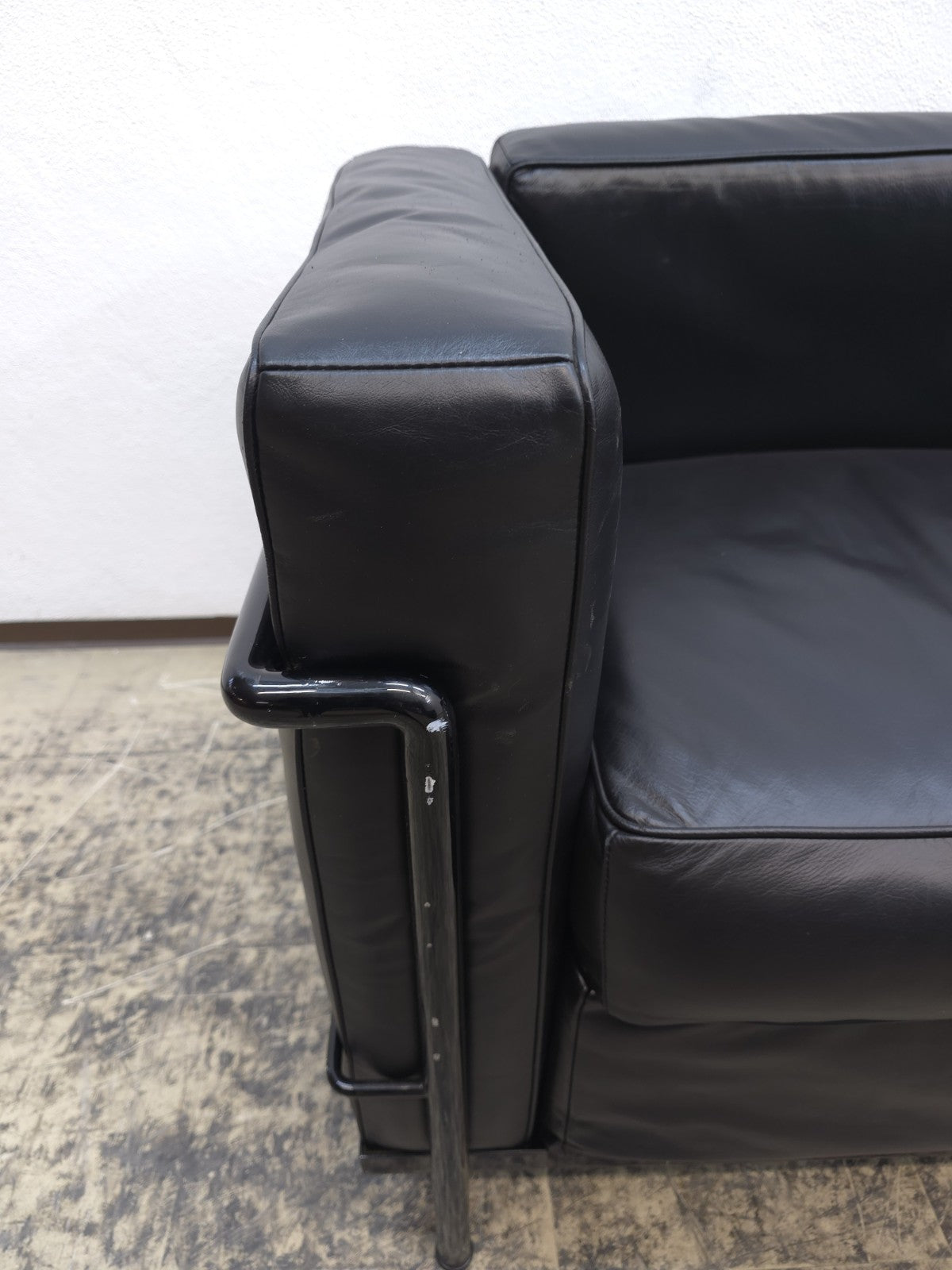 Cassina Le Corbusier lc2 Garnitur Set Dreisitzer Zweisitzer-Cassina-JSFurniture
