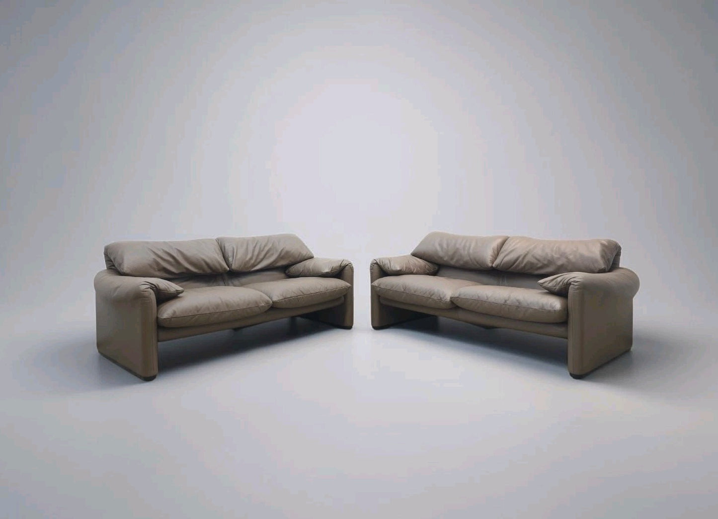 8837772