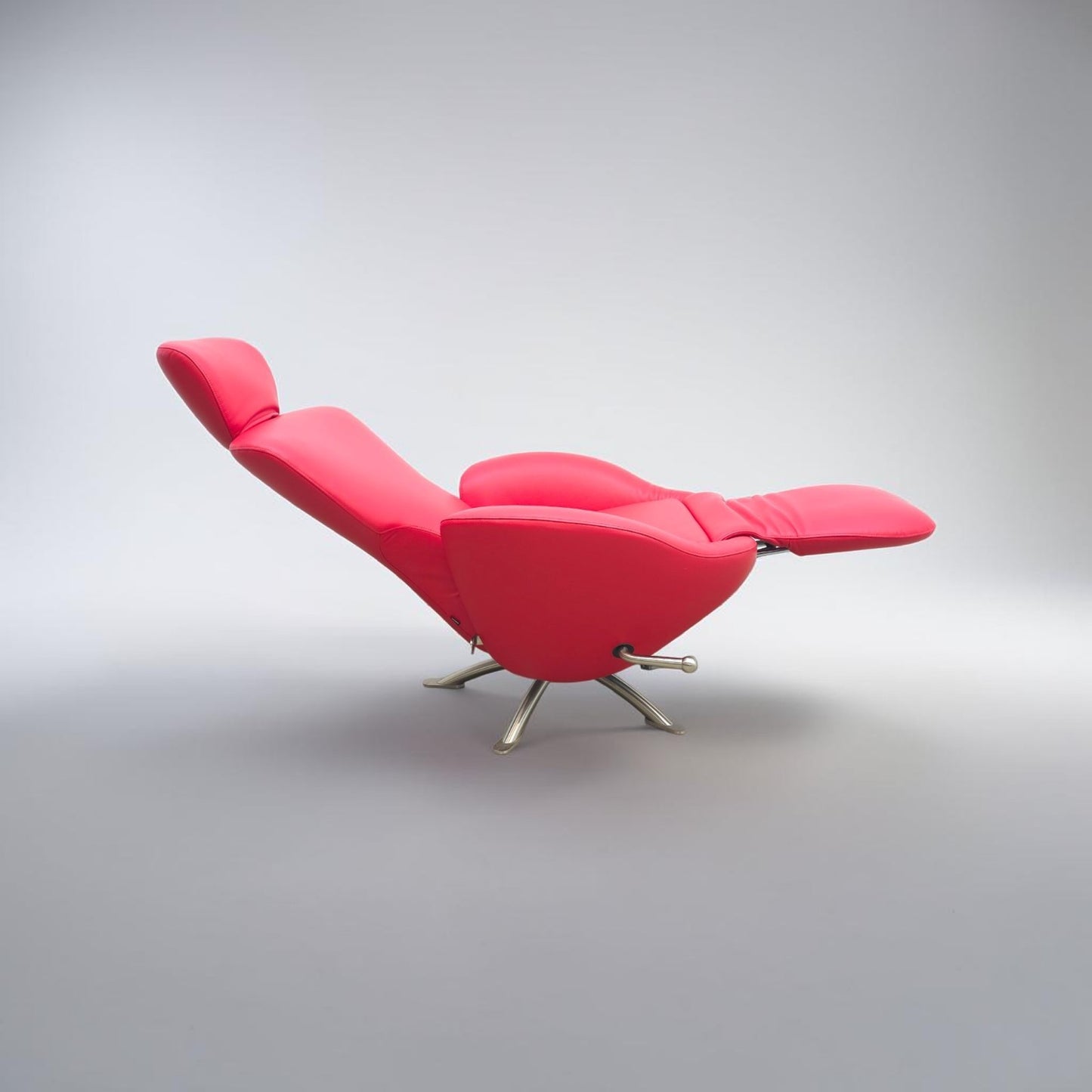 Cassina Dodo Sessel Designersessel Ledersessel Drehsessel Neuwertig Ausstellung-Cassina-JSFurniture
