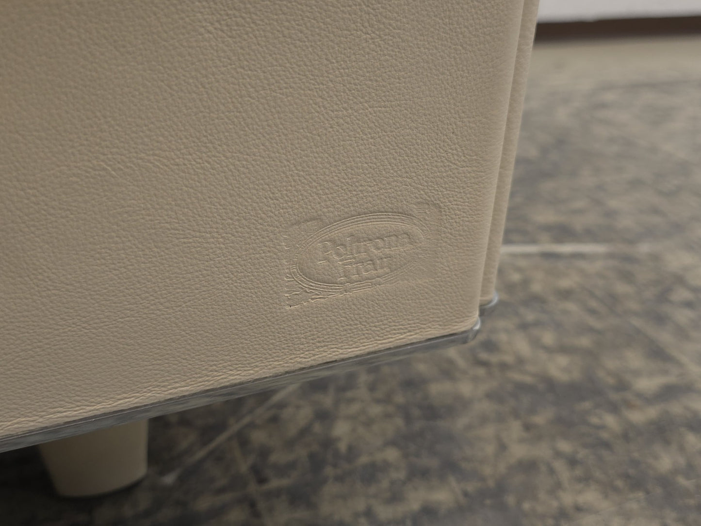 Poltrona Frau Twice Sessel Beige Ledersessel Designer Sessel-Poltrona Frau-JSFurniture