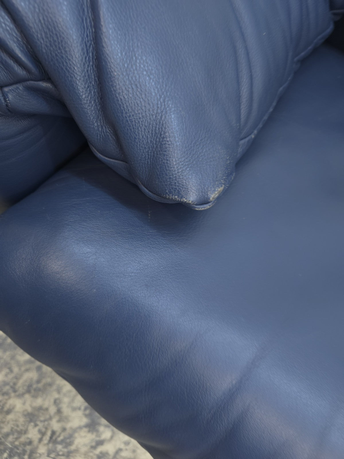 Cassina Maralunga Zweisitzer Designersofa Ledersofa Couch Ledercouch Blau Sofa-Cassina-JSFurniture