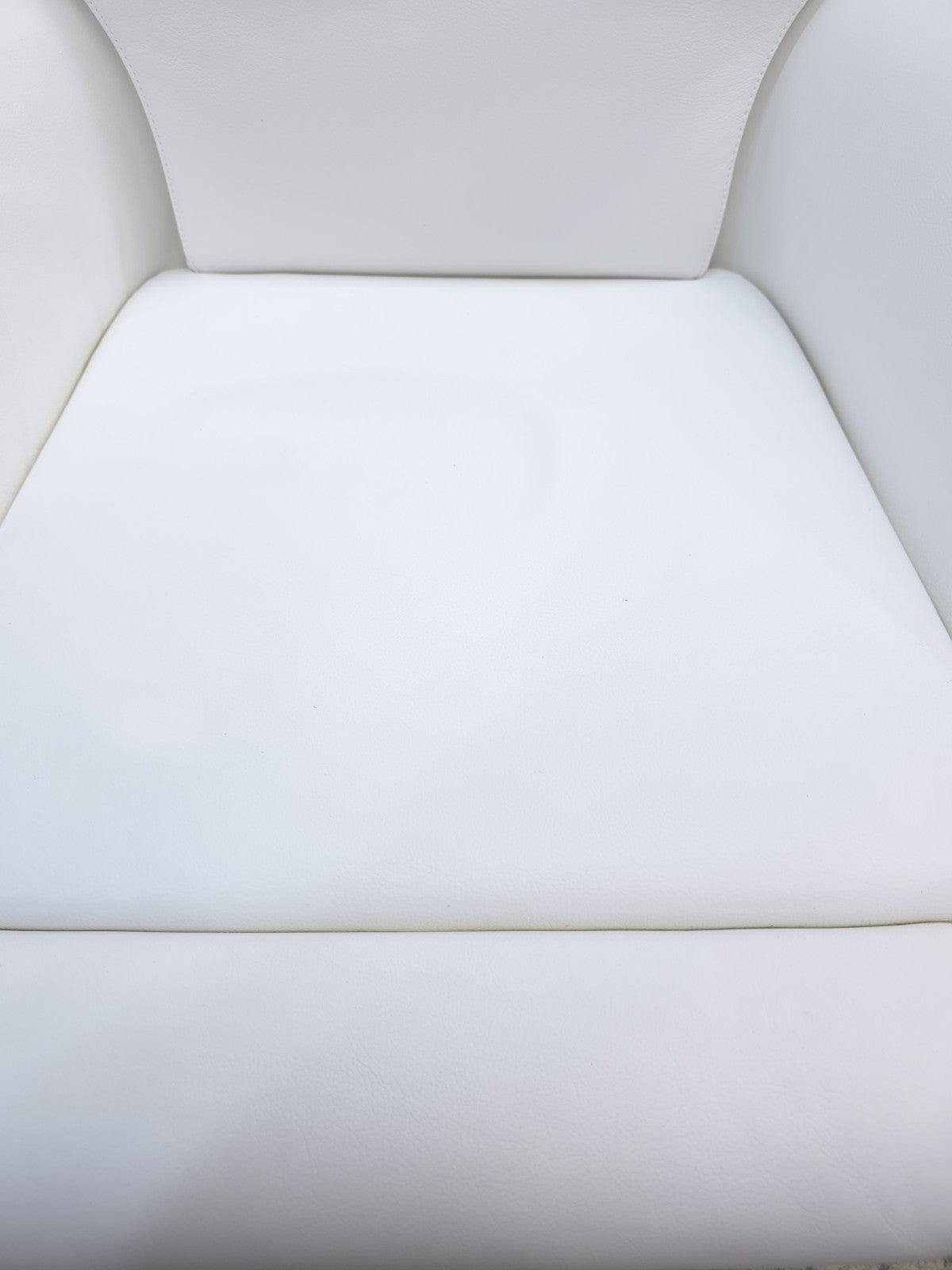 Cassina Dodo Ledersessel Weiß Designer Relaxsessel-Cassina-JSFurniture