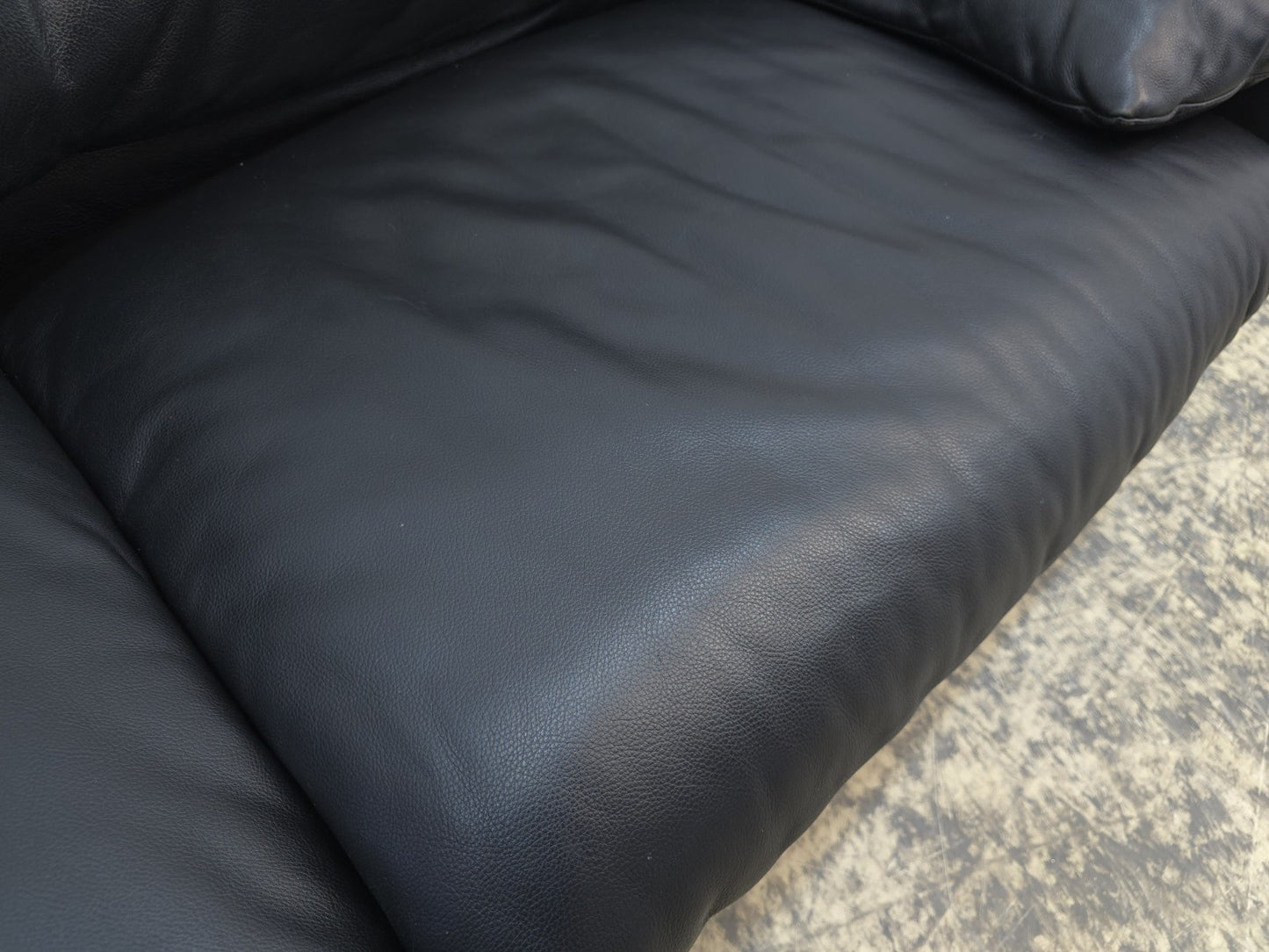 Cassina Maralunga Zweisitzer Designersofa Ledersofa Couch Ledercouch schwarz-Cassina-JSFurniture