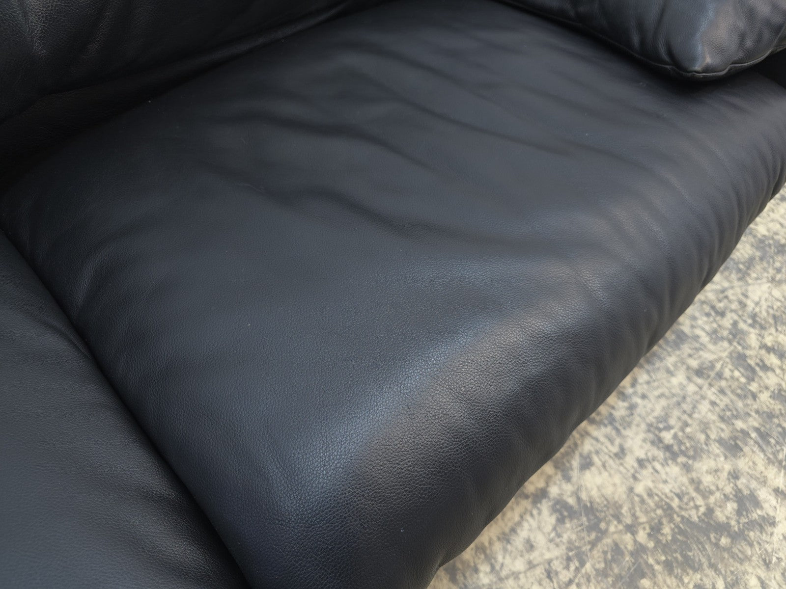 Cassina Maralunga Zweisitzer Designersofa Ledersofa Couch Ledercouch schwarz-Cassina-JSFurniture