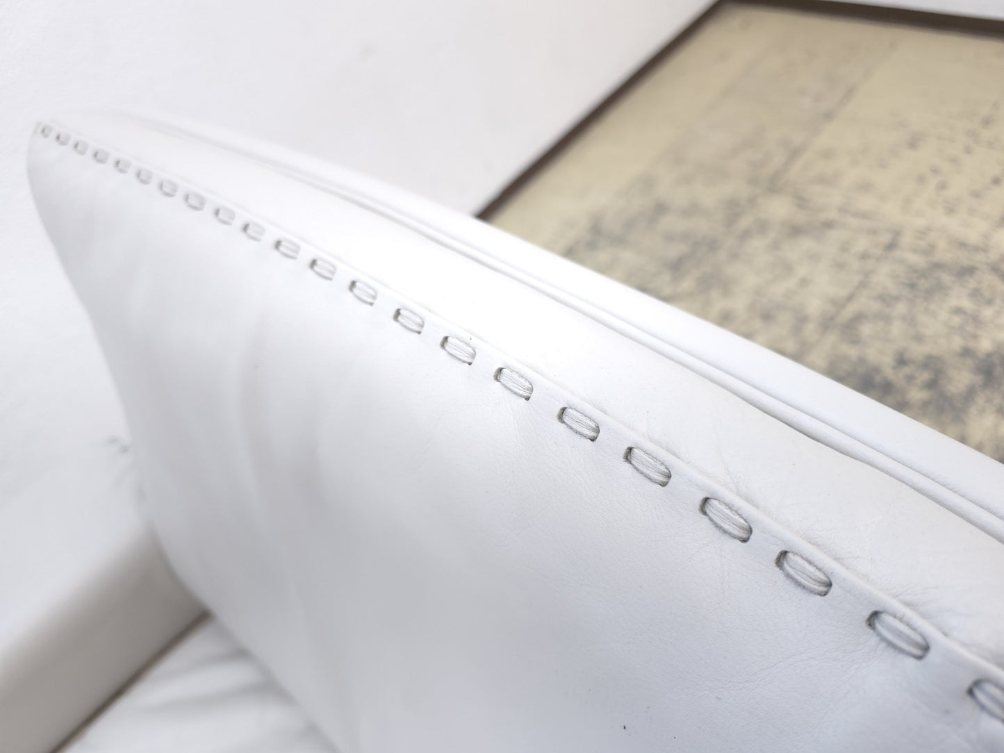 {{ product_title }} – {{ product_type }} von JS Furniture, Designer-Möbel gebraucht.