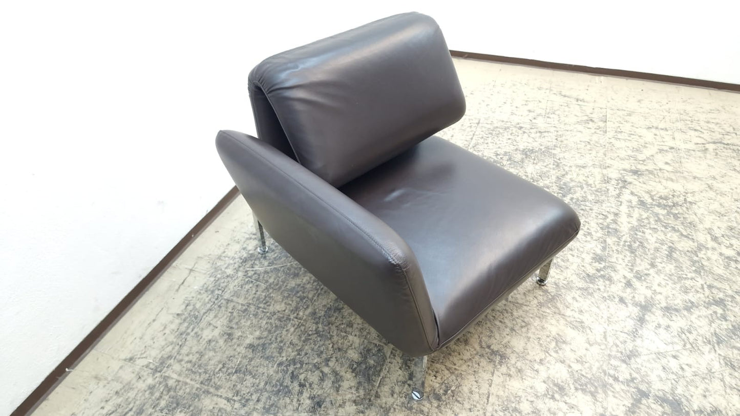 {{ product_title }} – {{ product_type }} von JS Furniture, Designer-Möbel gebraucht.