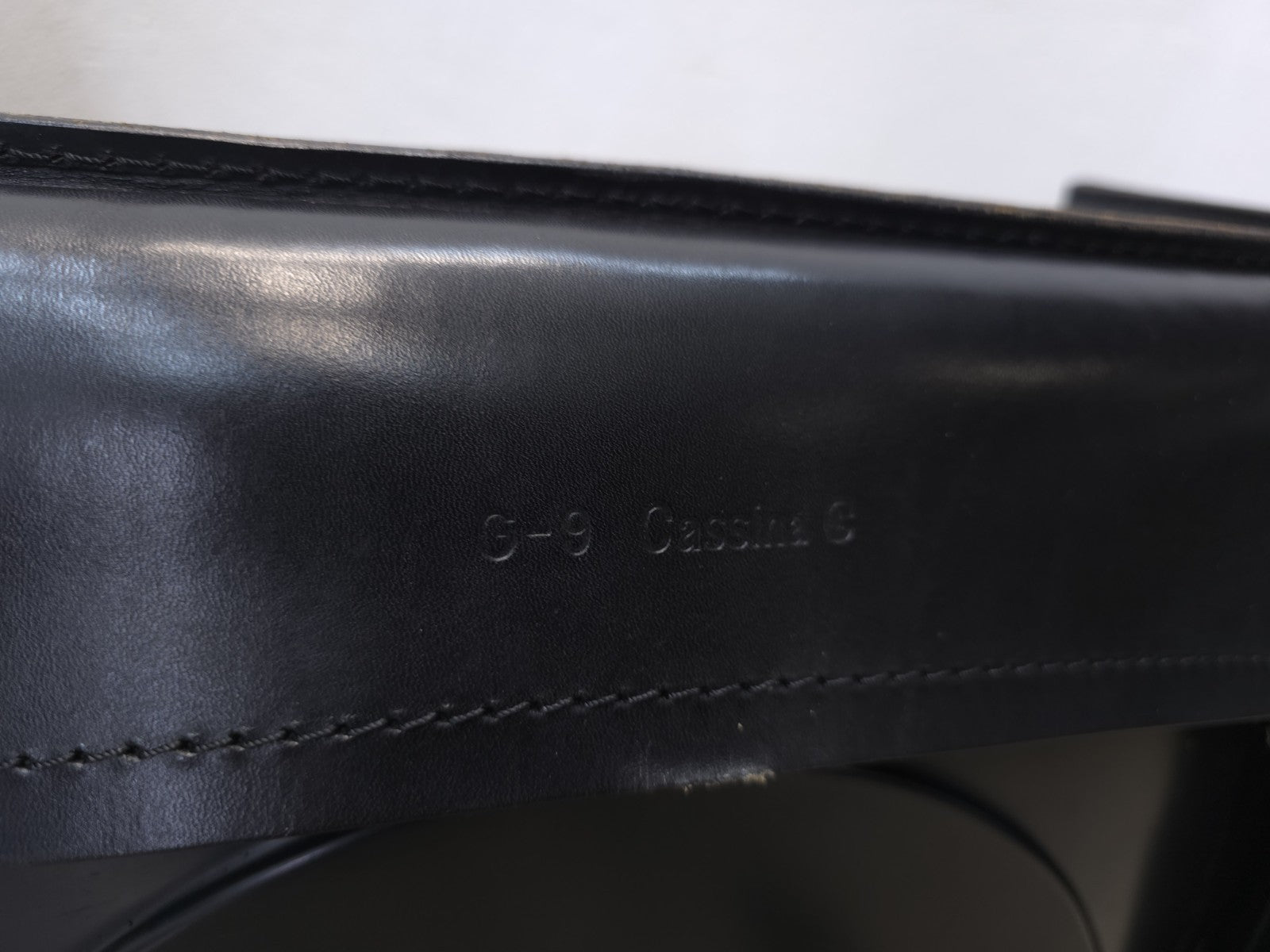 {{ product_title }} – {{ product_type }} von JS Furniture, Designer-Möbel gebraucht.