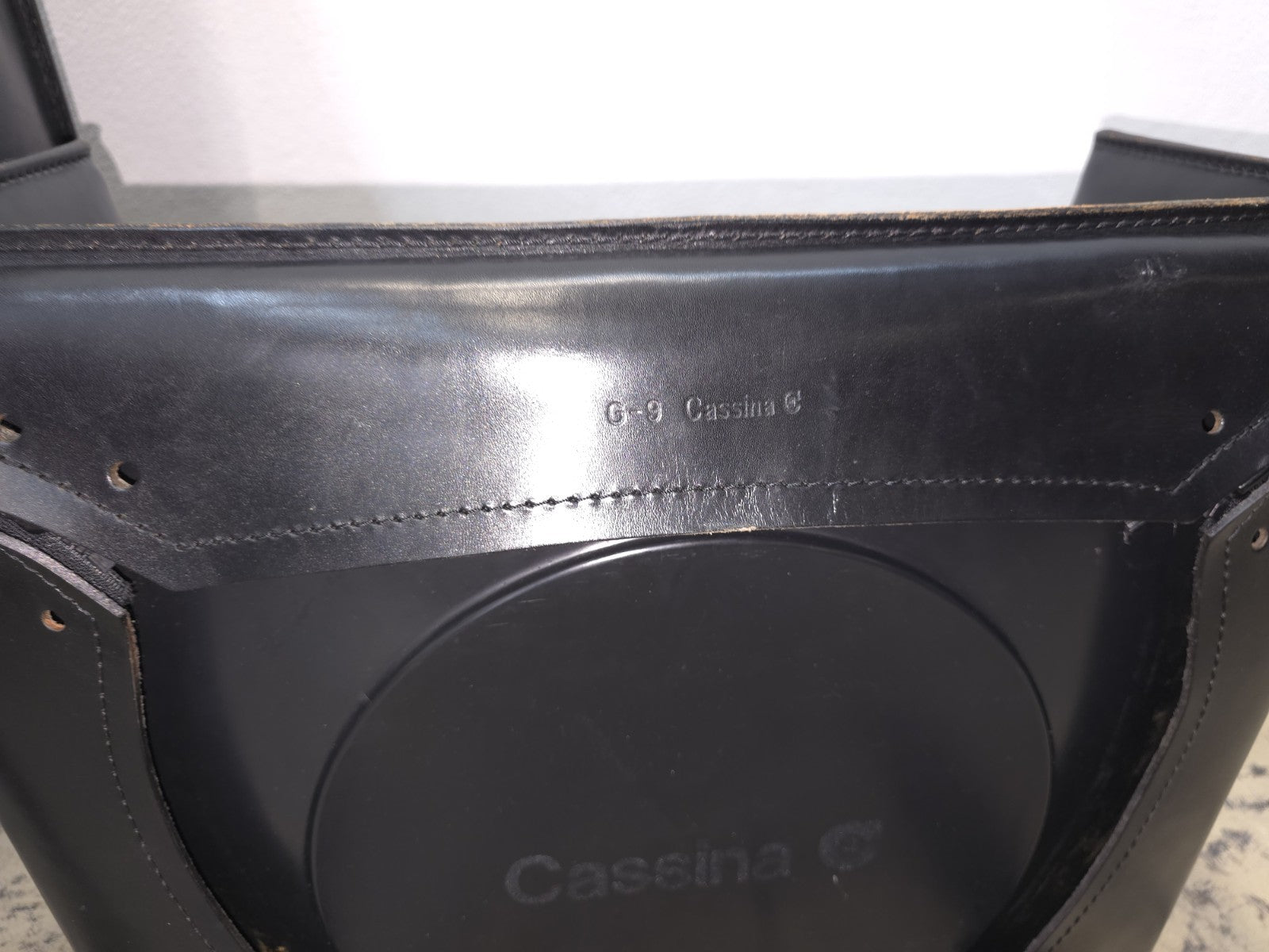 {{ product_title }} – {{ product_type }} von JS Furniture, Designer-Möbel gebraucht.