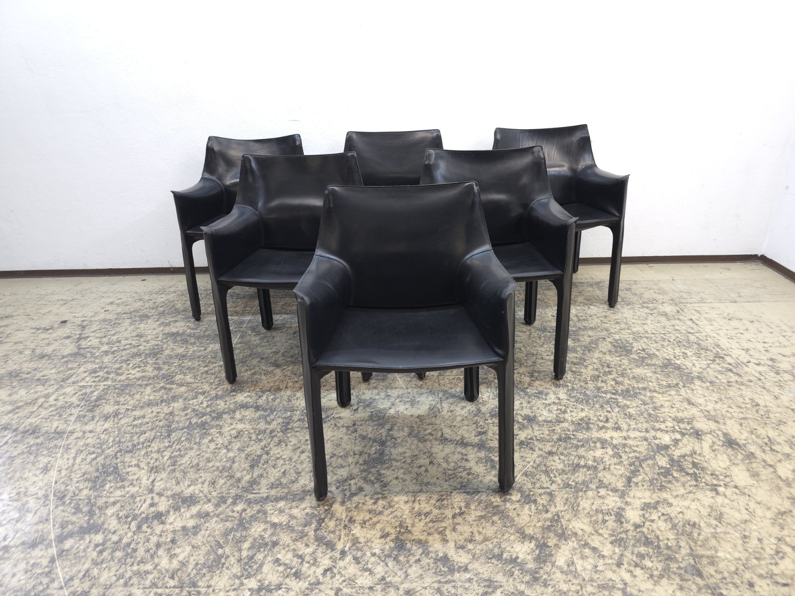 {{ product_title }} – {{ product_type }} von JS Furniture, Designer-Möbel gebraucht.