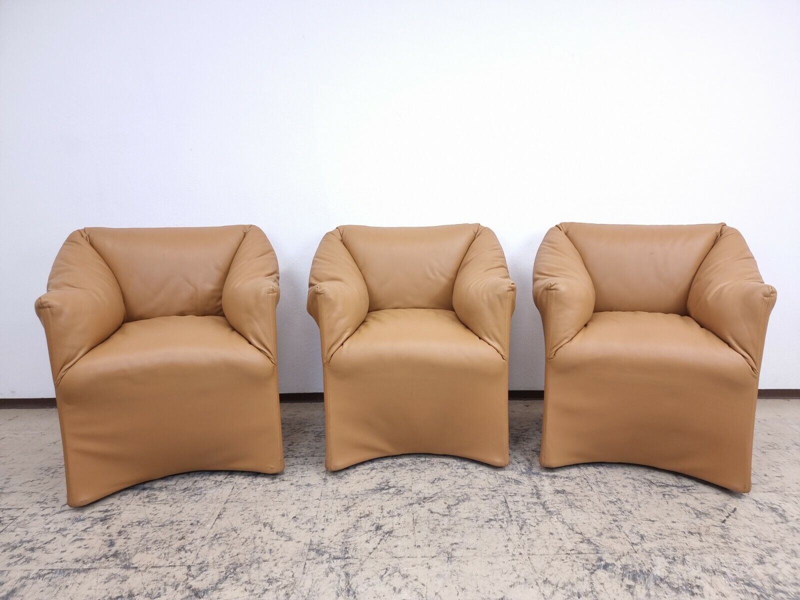 {{ product_title }} – {{ product_type }} von JS Furniture, Designer-Möbel gebraucht.