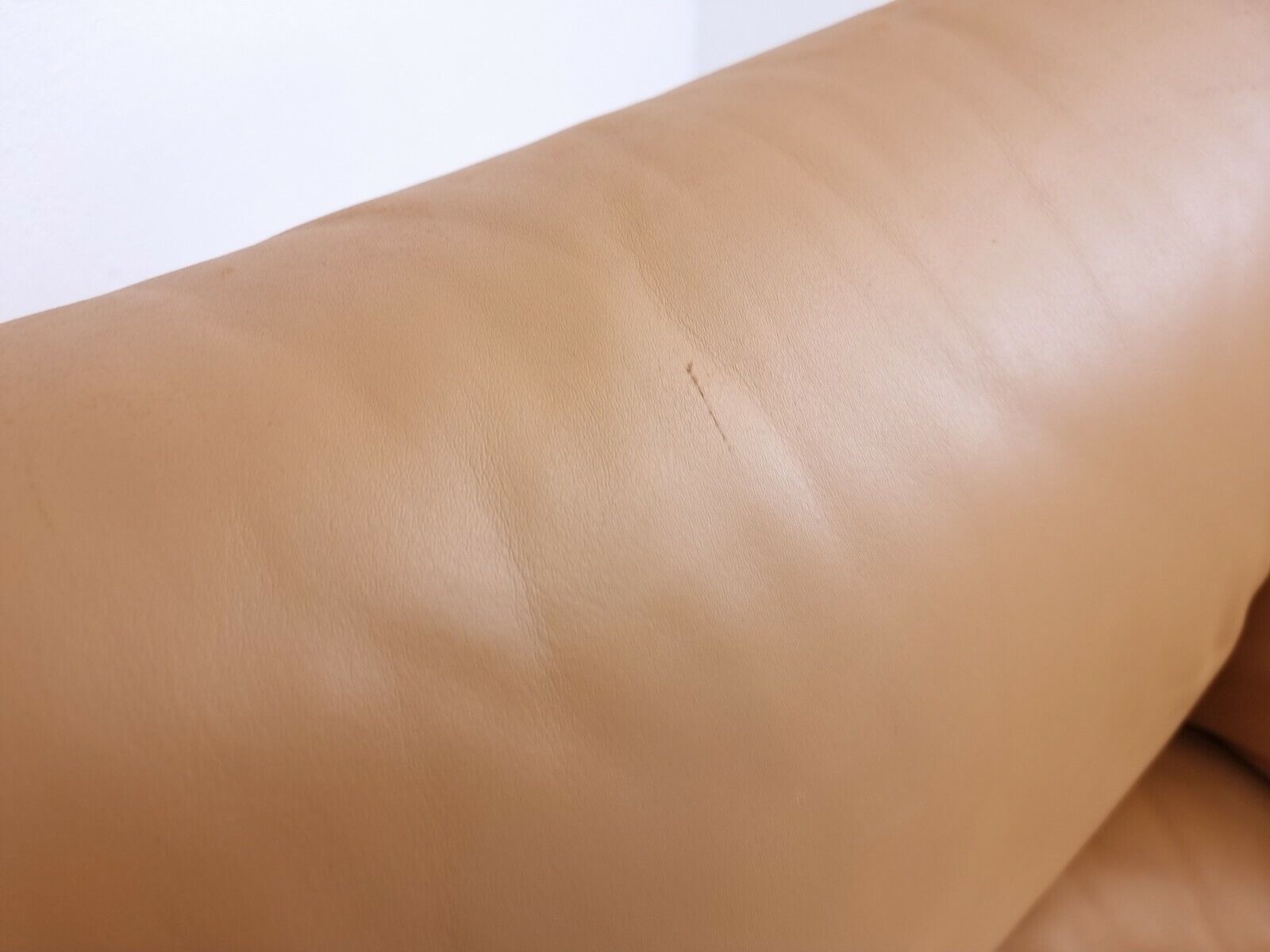 {{ product_title }} – {{ product_type }} von JS Furniture, Designer-Möbel gebraucht.
