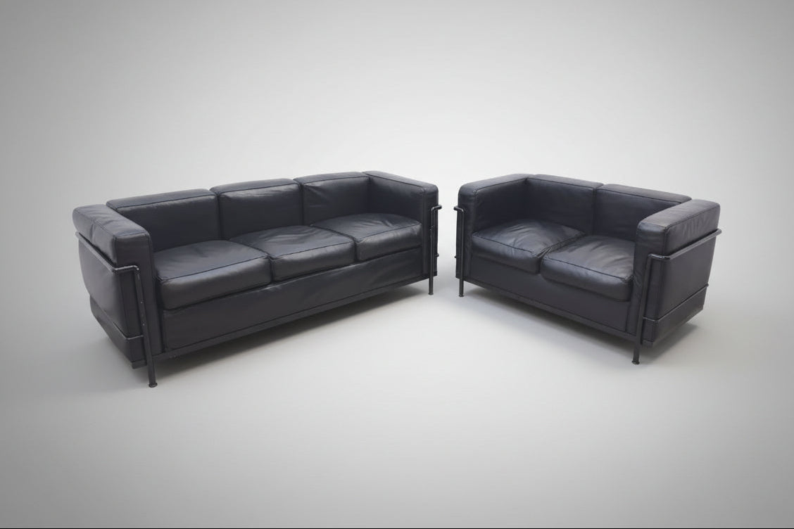 Cassina Le Corbusier lc2 Garnitur Set Dreisitzer Zweisitzer-Cassina-JSFurniture