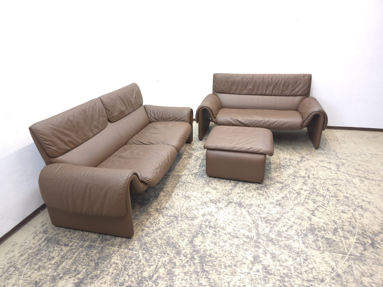 De Sede DS-2011 Braun Garnitur Designersofa Ledersofa Couch Lederhocker-De Sede-JSFurniture