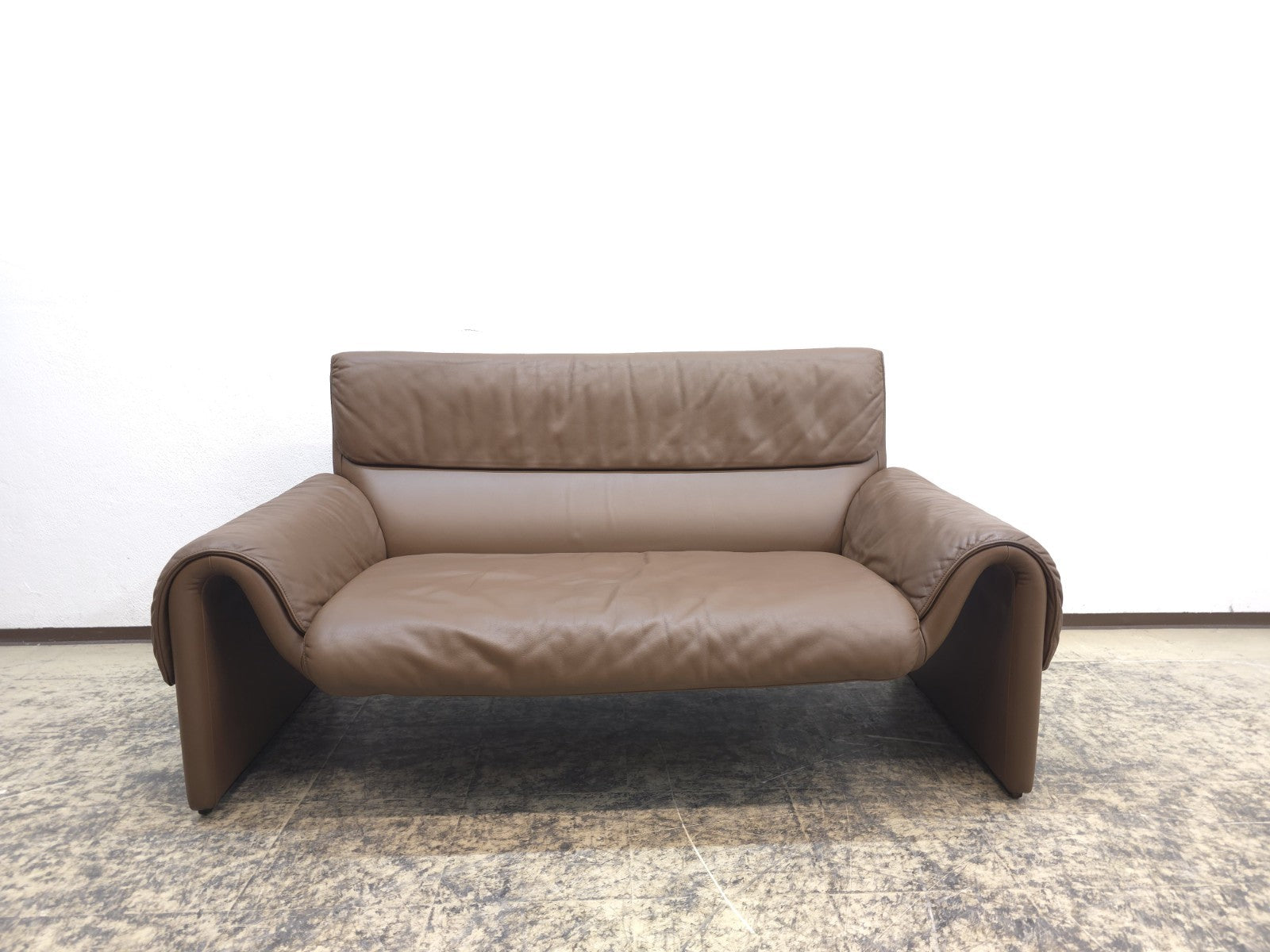 De Sede DS-2011 Braun Zweisitzer Designersofa Ledersofa Couch desede-De Sede-JSFurniture