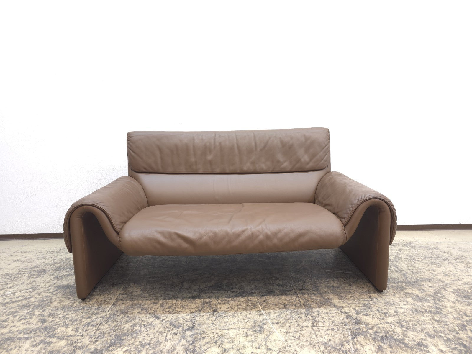 De Sede DS-2011 Braun Zweisitzer Designersofa Ledersofa Couch desede-De Sede-JSFurniture