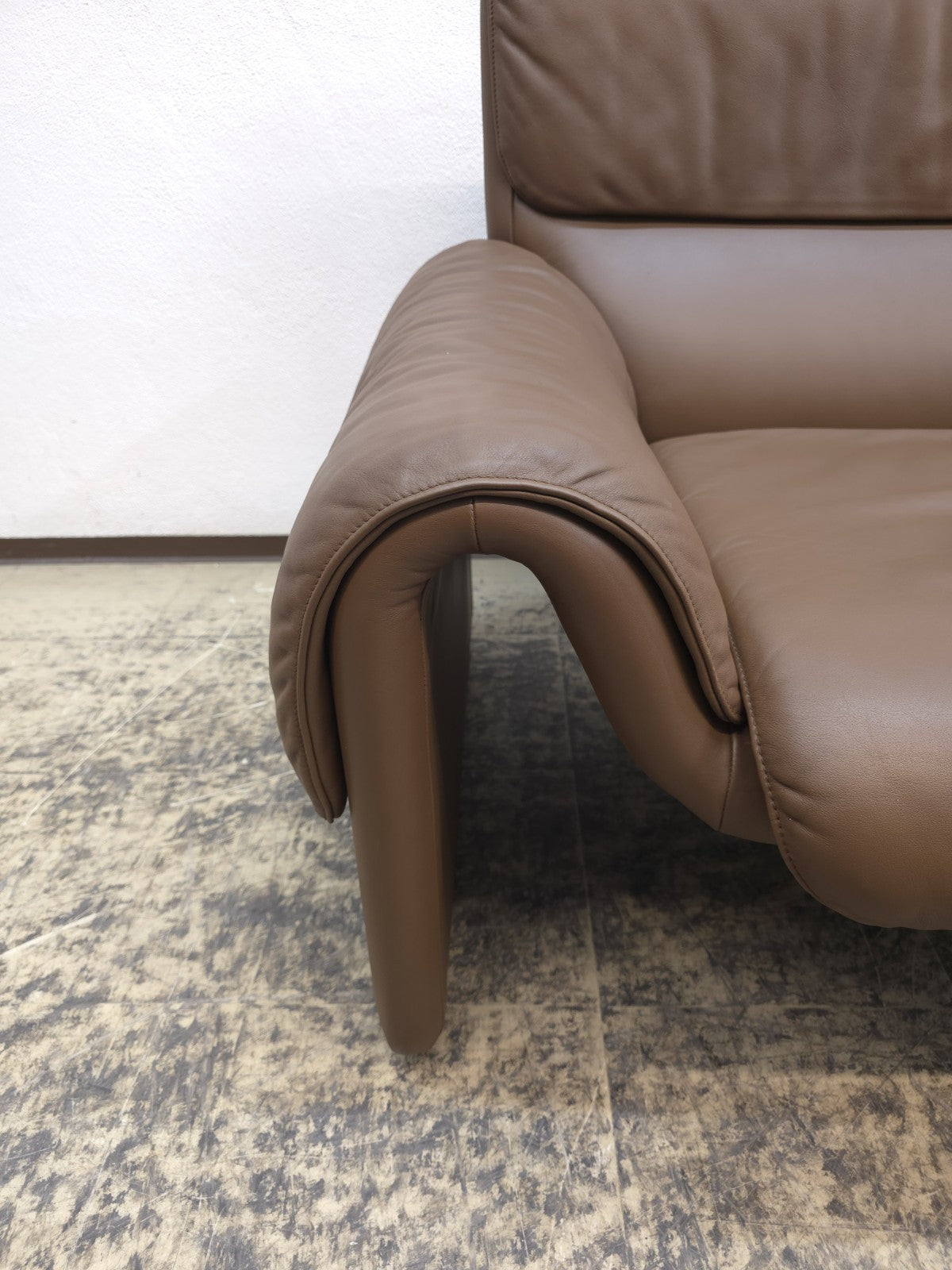 De Sede DS-2011 Braun Zweisitzer Designersofa Ledersofa Couch desede-De Sede-JSFurniture