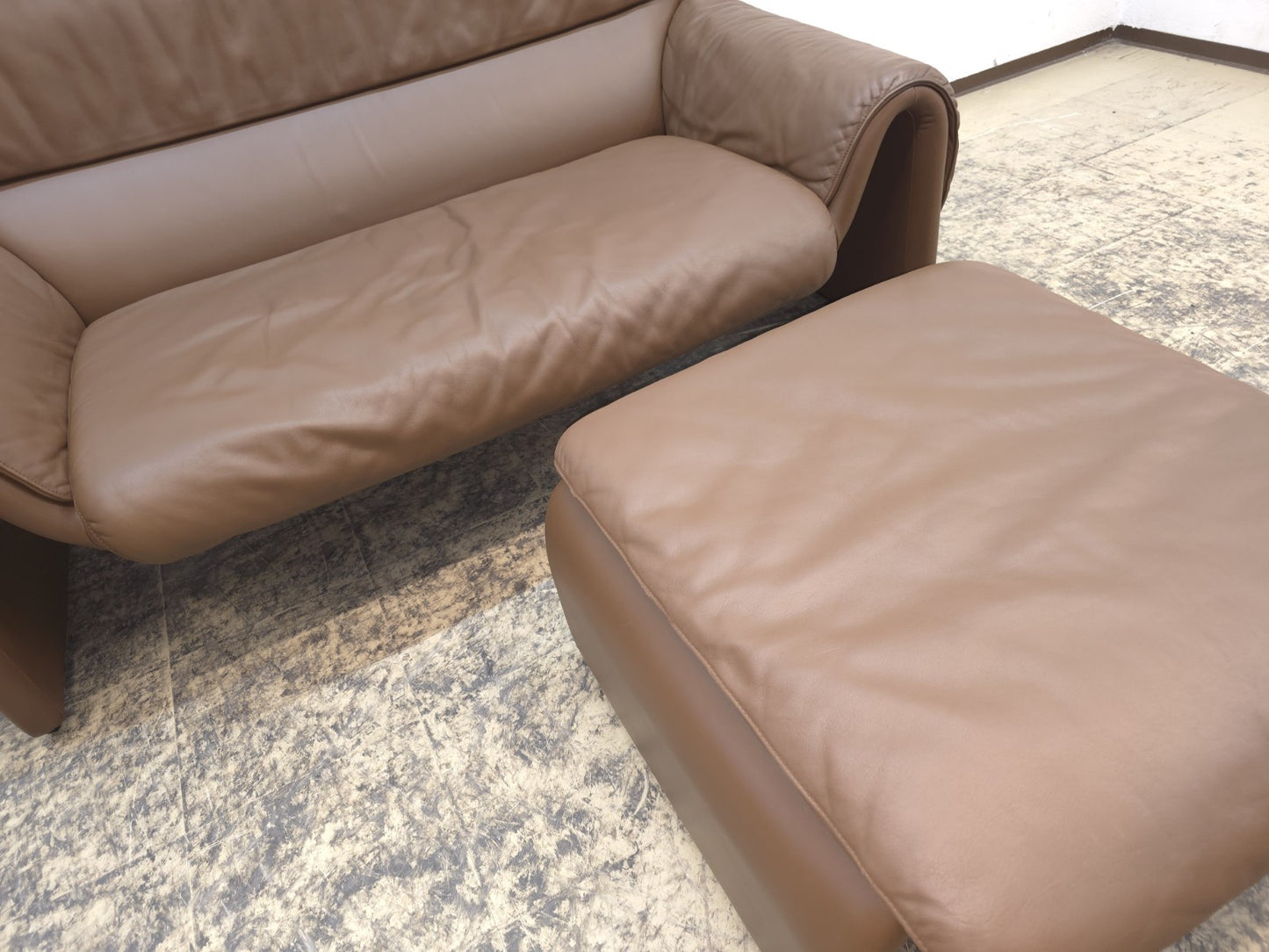 De Sede DS-2011 Braun Zweisitzer Designersofa Ledersofa Couch desede-De Sede-JSFurniture