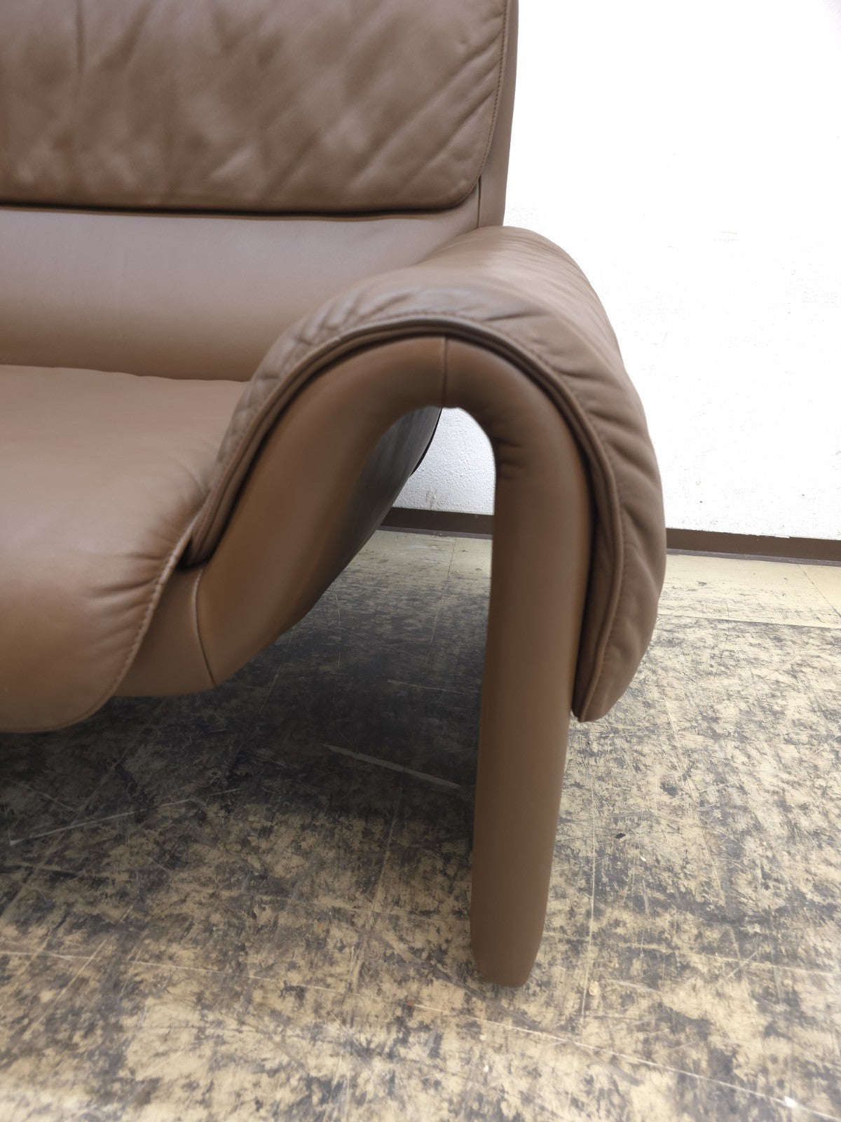 De Sede DS-2011 Braun Zweisitzer Designersofa Ledersofa Couch desede-De Sede-JSFurniture