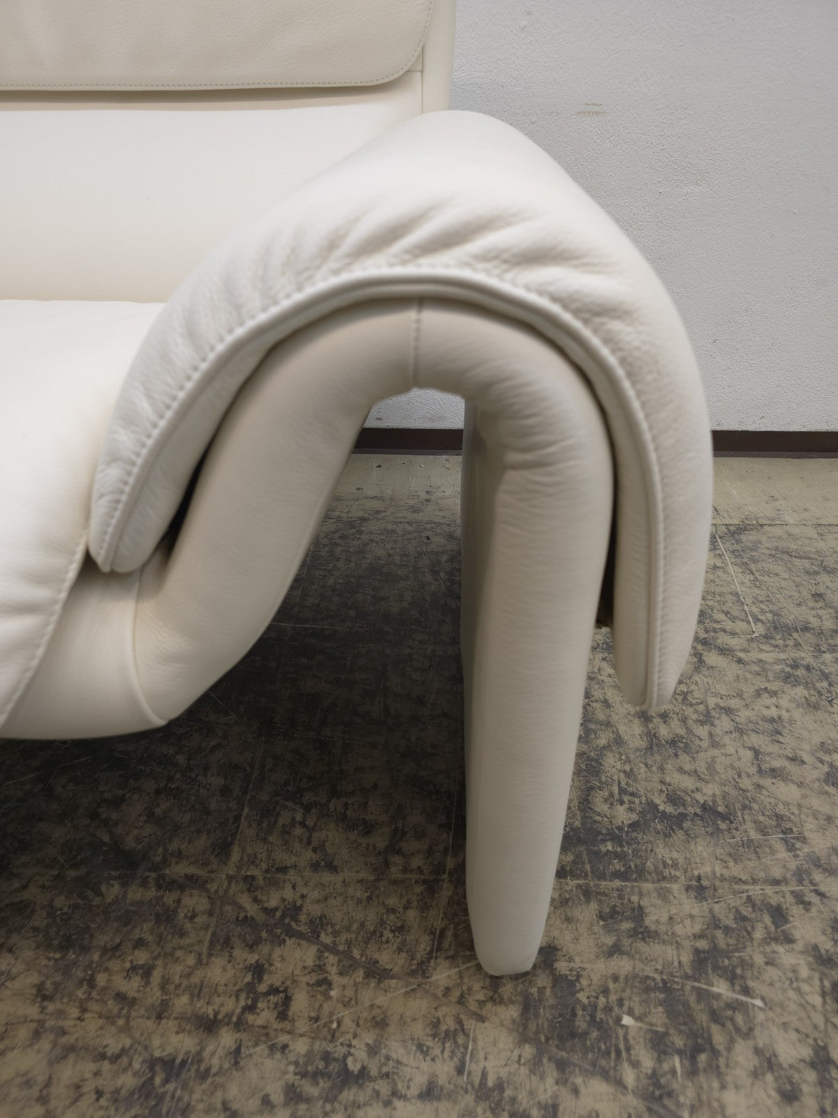 De Sede DS-2011 Designersofa Ledersofa Couch Zweisitzer Creme-De Sede-JSFurniture