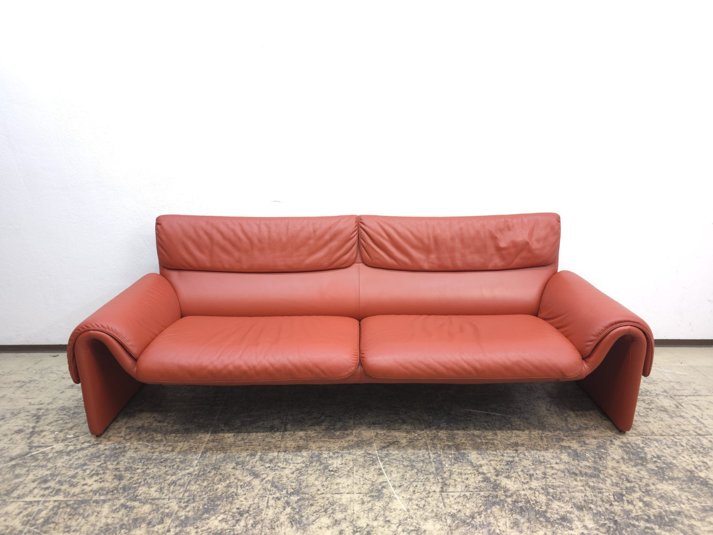 De Sede DS-2011 Dreisitzer Designersofa Lachsfarbe-De Sede-JSFurniture