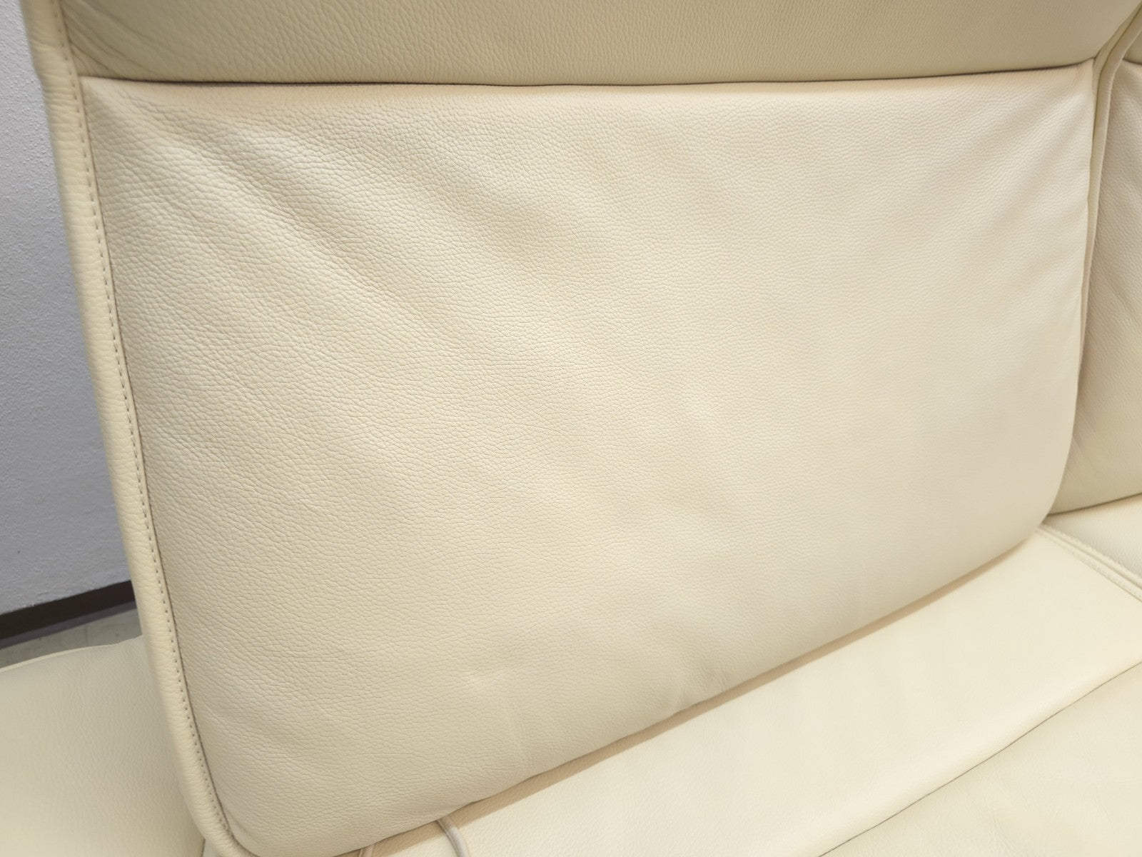 De Sede DS-450 Ledersofa Creme Funktionssofa Designer Sofa-De Sede-JSFurniture