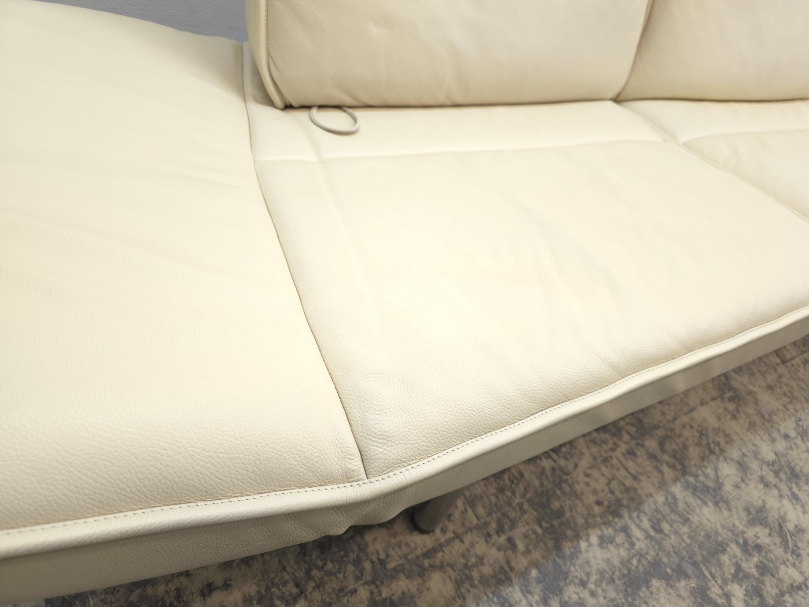 De Sede DS-450 Ledersofa Creme Funktionssofa Designer Sofa-De Sede-JSFurniture