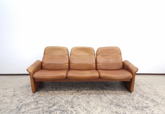 {{ product_title }} – {{ product_type }} von JS Furniture, Designer-Möbel gebraucht.