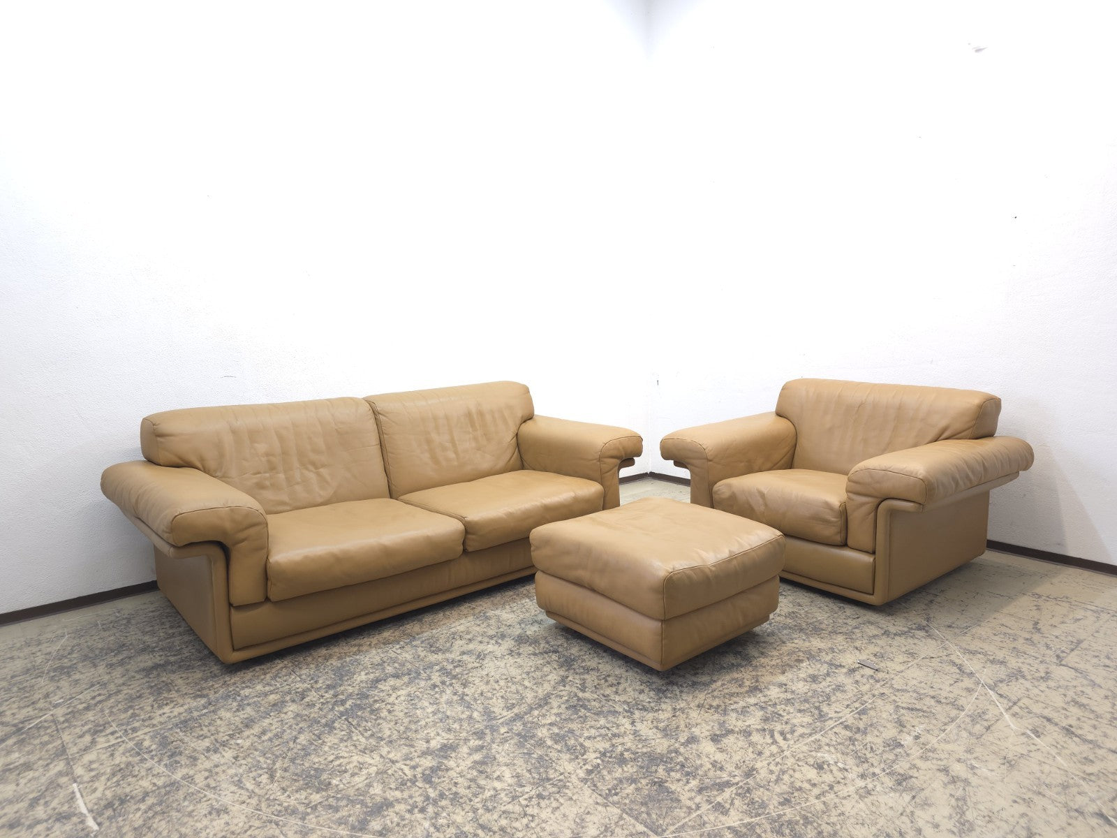 De Sede DS-68 Set Ledersofa Ledersessel Hocker-De Sede-JSFurniture