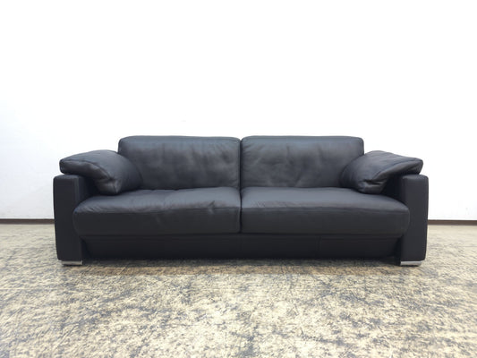 {{ product_title }} – {{ product_type }} von JS Furniture, Designer-Möbel gebraucht.