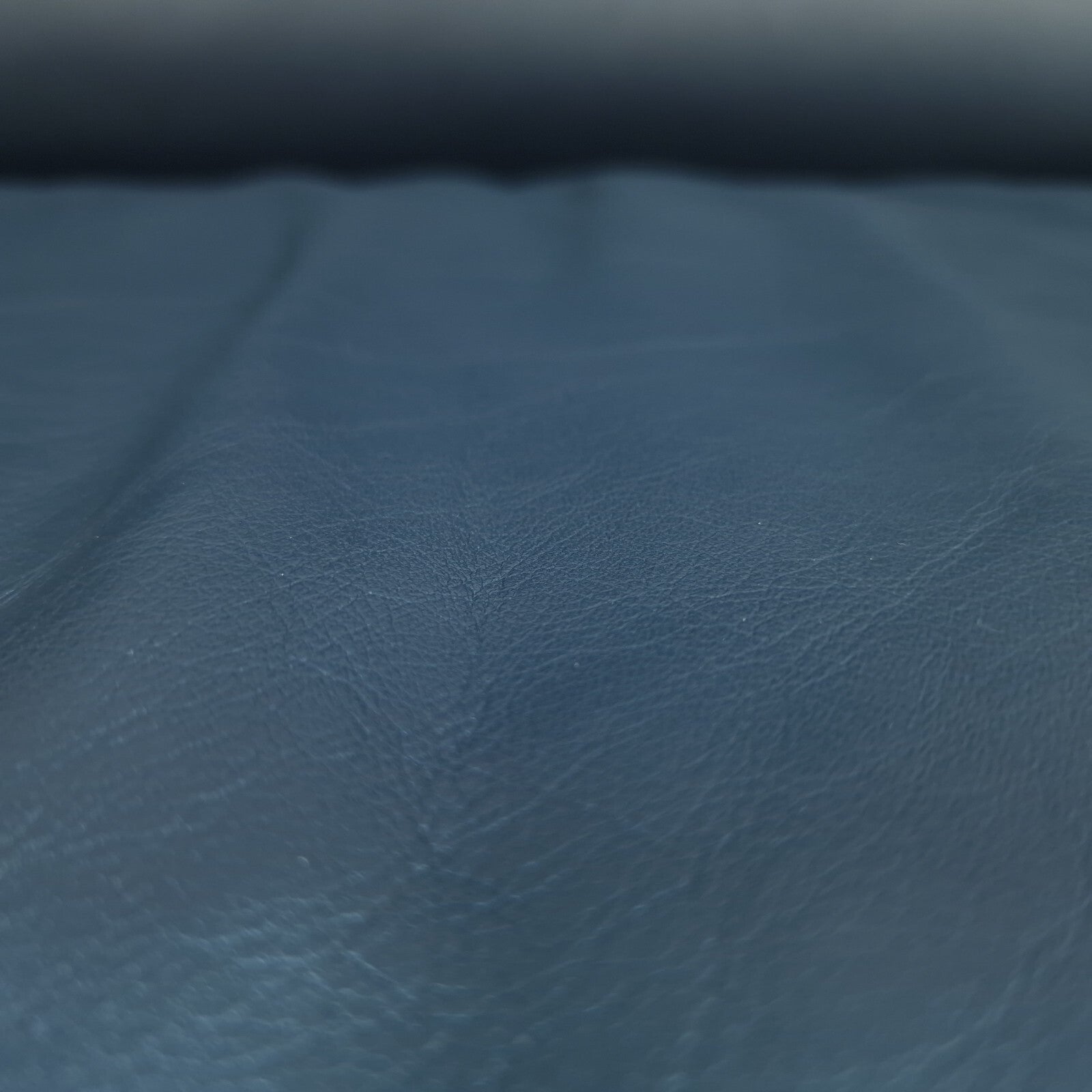 {{ product_title }} – {{ product_type }} von JS Furniture, Designer-Möbel gebraucht.